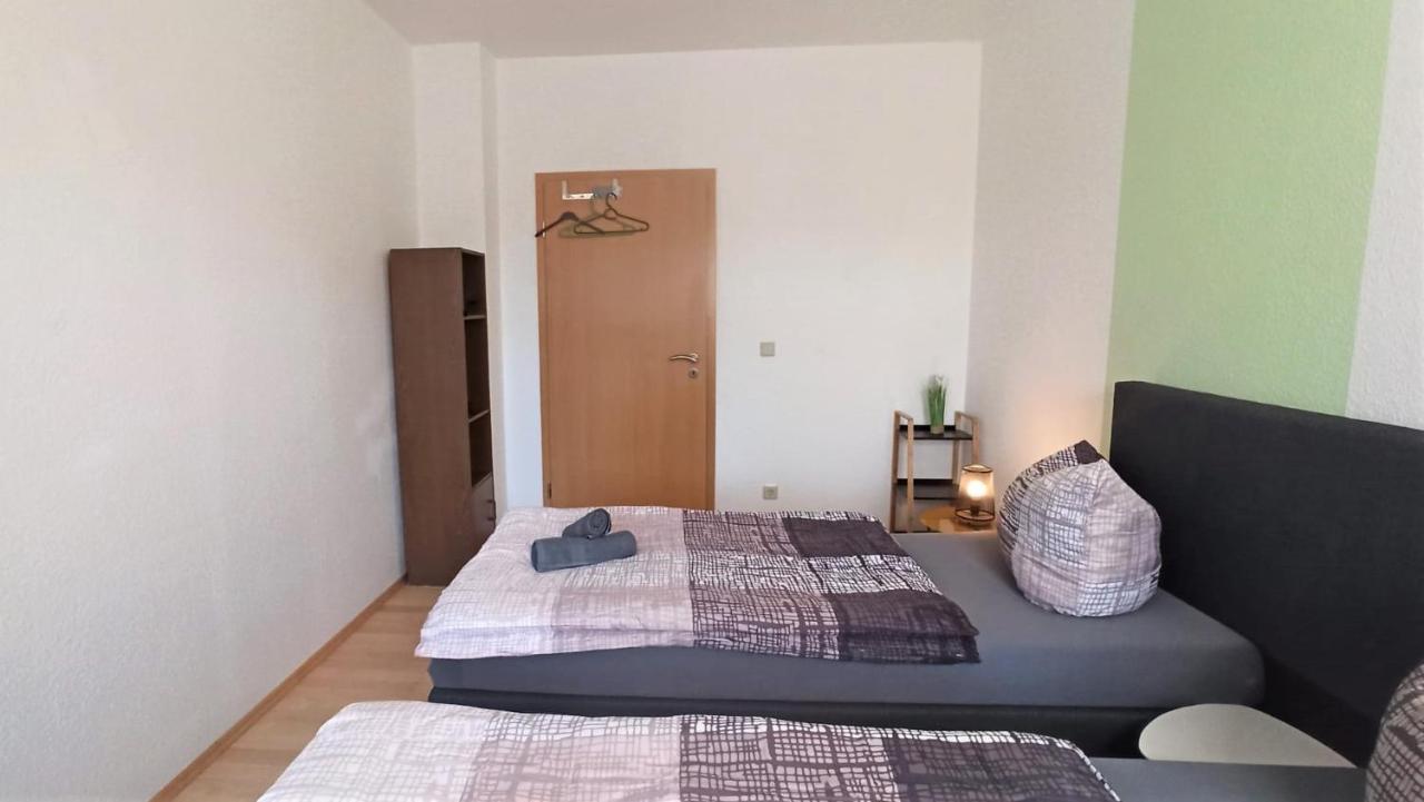 Apartment Fuer Bis Zu 7 Personen Mit Balkon ฮัลเบอร์ชตัดท์ ภายนอก รูปภาพ