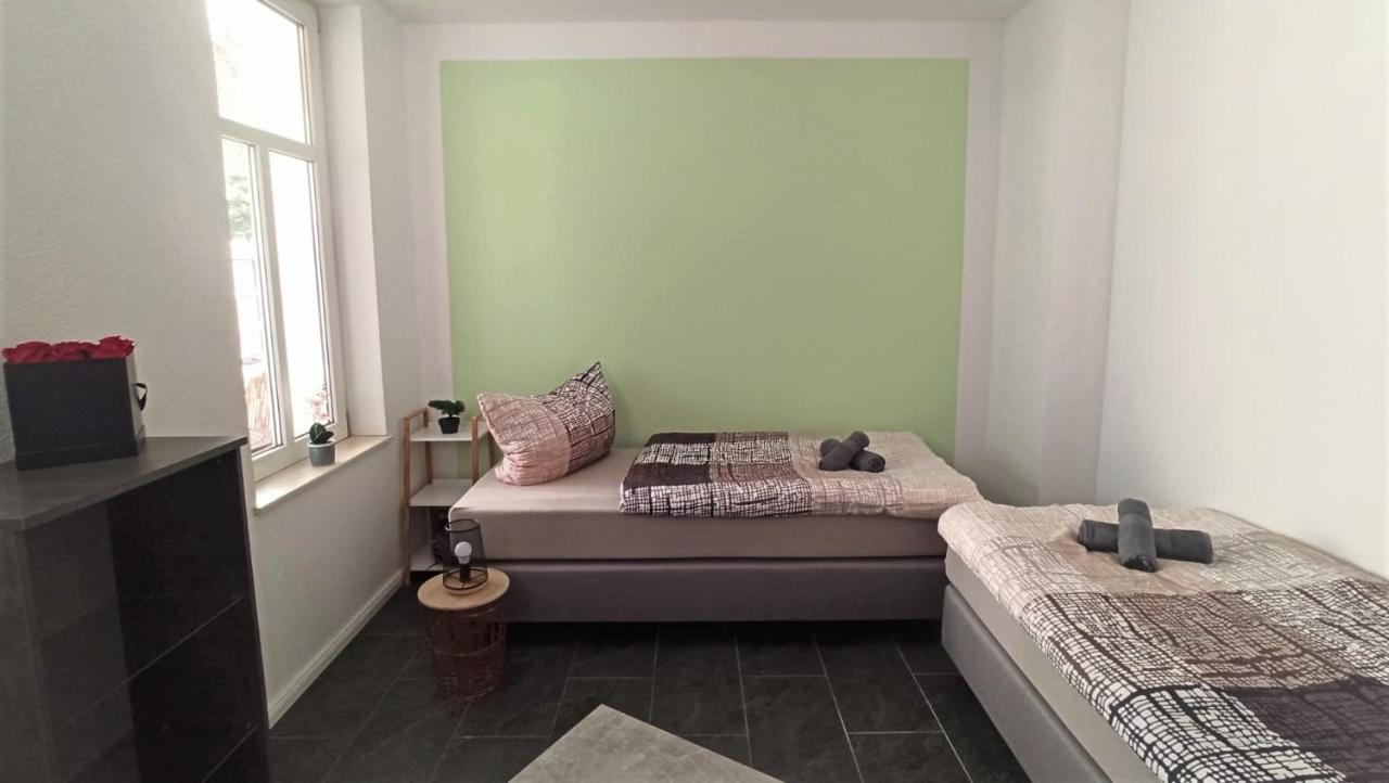 Apartment Fuer Bis Zu 7 Personen Mit Balkon ฮัลเบอร์ชตัดท์ ภายนอก รูปภาพ