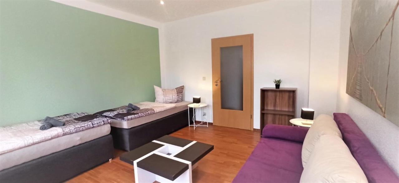 Apartment Fuer Bis Zu 7 Personen Mit Balkon ฮัลเบอร์ชตัดท์ ภายนอก รูปภาพ